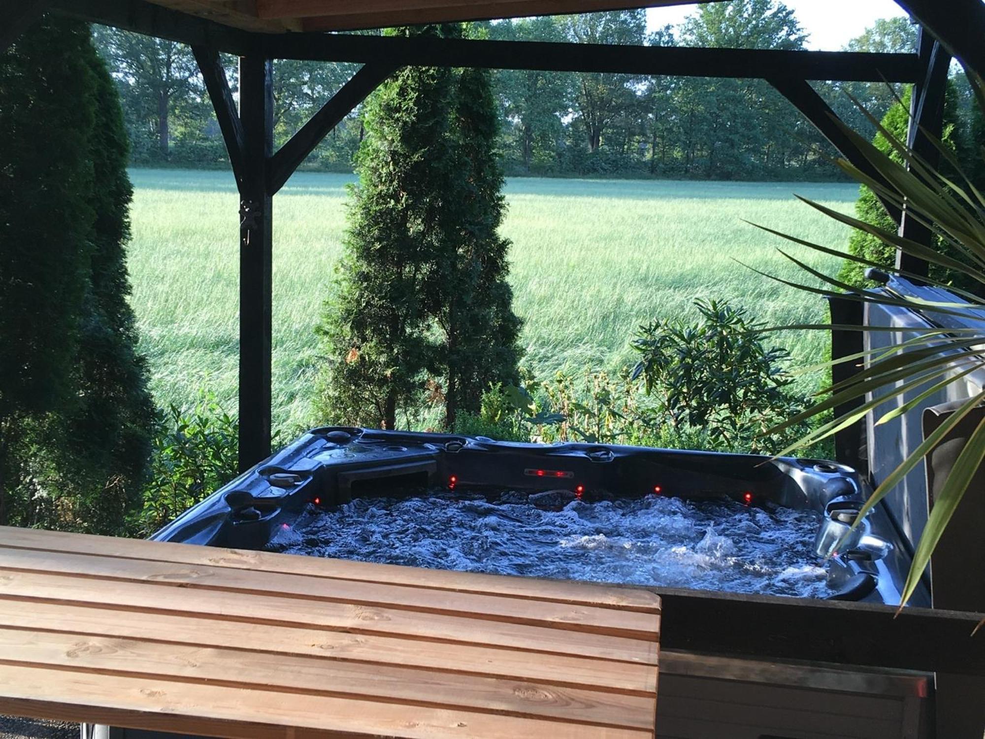 Holiday Home In Reutum Weerselo With Jacuzzi Beekdorp Eksteriør billede